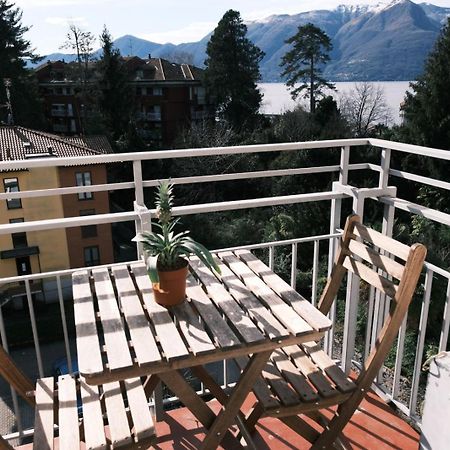 Studio With Lake And Montains Views Free Parking Luino Luaran gambar