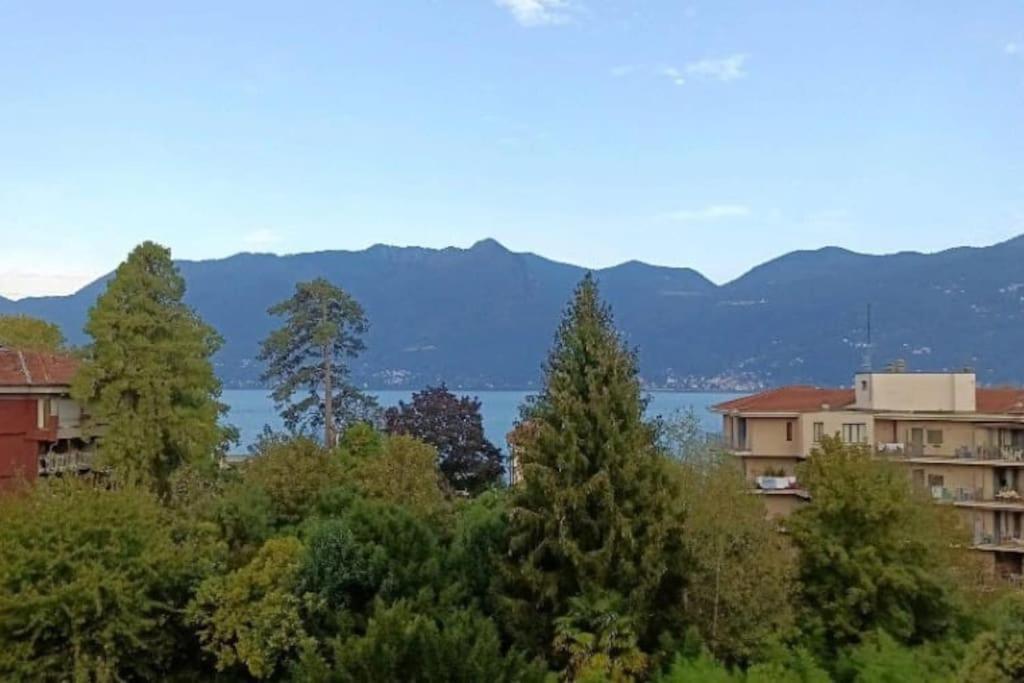 Studio With Lake And Montains Views Free Parking Luino Luaran gambar